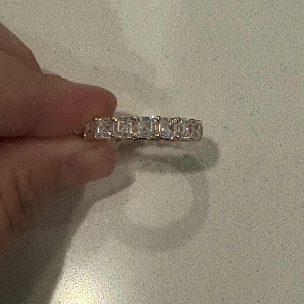 Elegant Gold and Silver Women's Ring